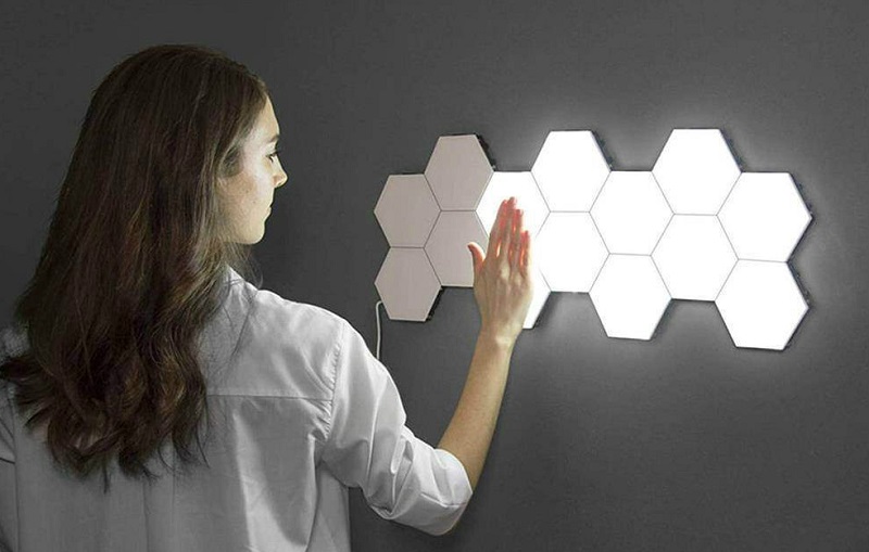Brighttouch max wall tap light
